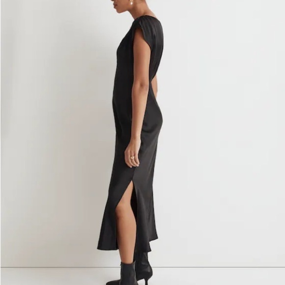 NWT Madewell Wide V-Neck Black Satiny Maxi Dress - Picture 4 of 14